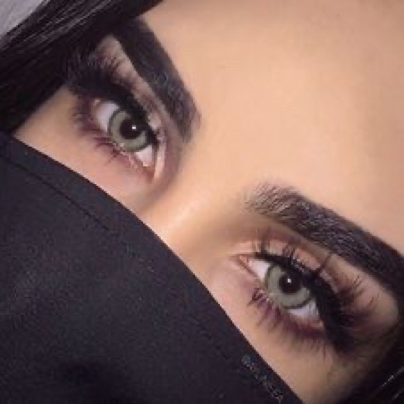 Butter - FreshTone Diva Cosmetic Lenses - Picture 3 of 4